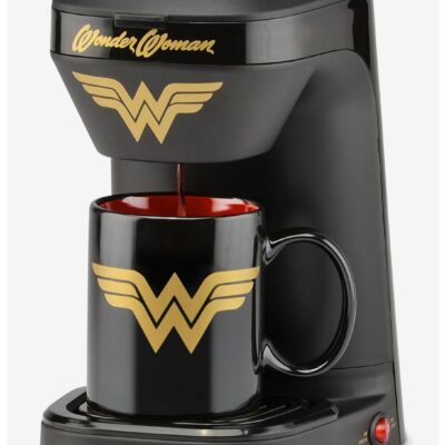 DC Comics Wonder Woman 1-Cup Coffee Maker with Mug